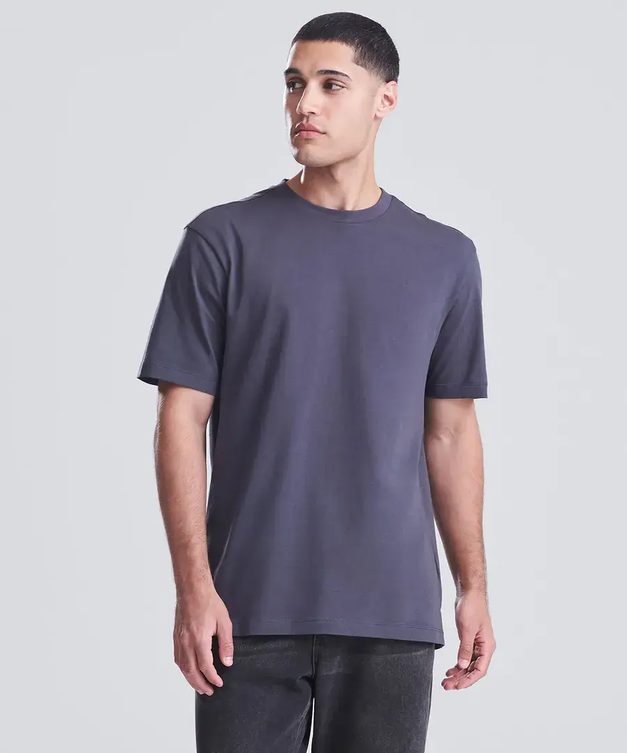The AWDis 180 T-Shirt – worn (1 of 5)