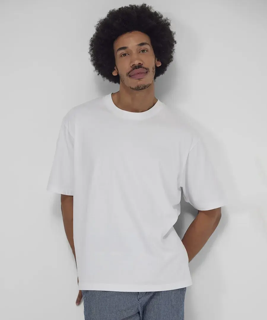B&C #E220 Oversized – worn (1 of 5)