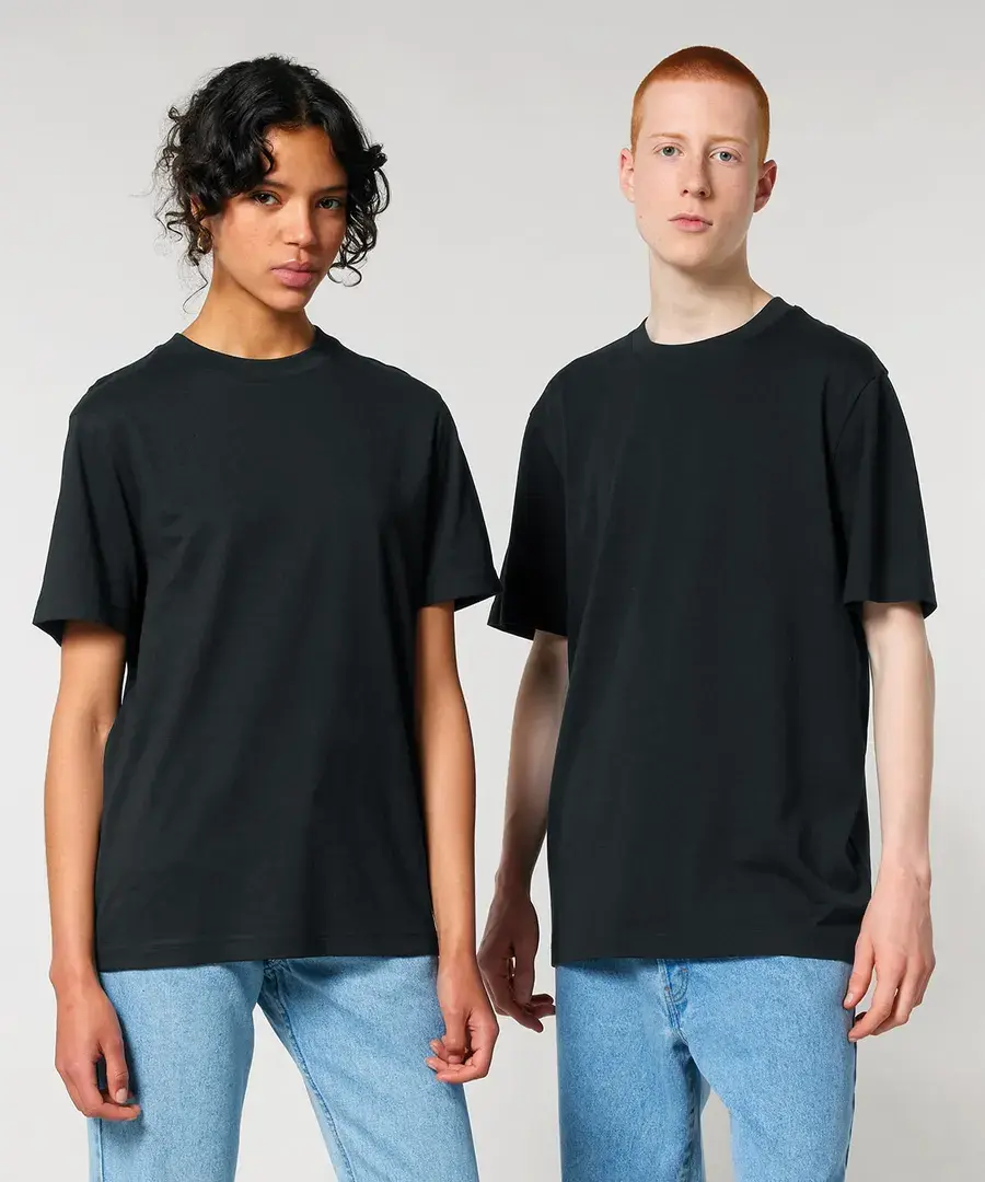 Unisex Sparker 2.0 Heavy T-Shirt – worn (2 of 5)