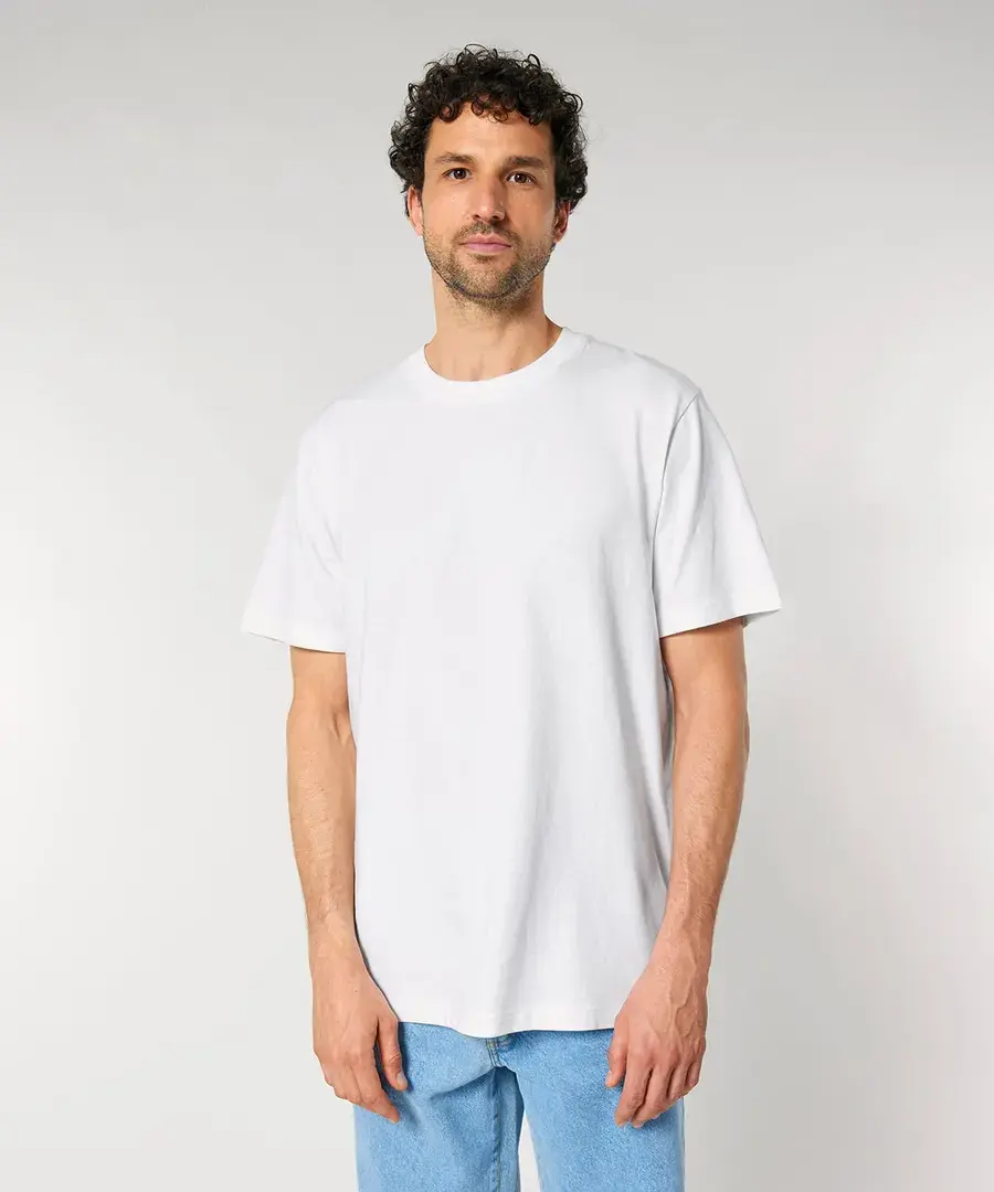 Unisex Sparker 2.0 Heavy T-Shirt – worn (5 of 5)